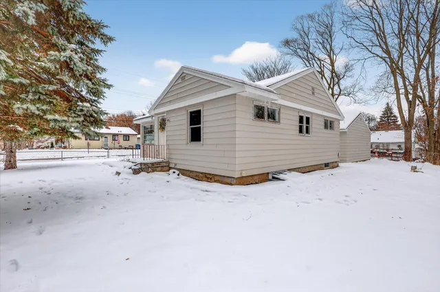 $294,900 | 3400 Heron Avenue Southwest, Wyoming, MI 49509