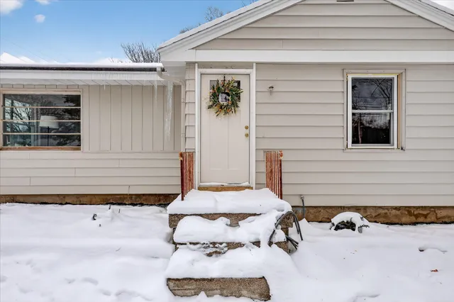 $294,900 | 3400 Heron Avenue Southwest, Wyoming, MI 49509