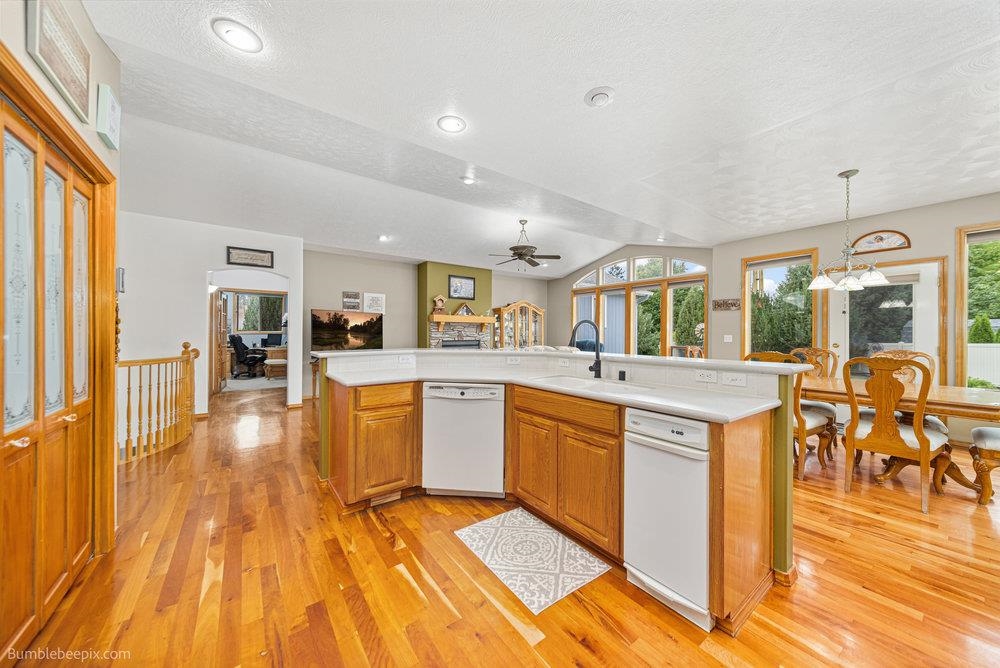 714 Erica Court Spokane, WA 99208 - Photo 12 of 50