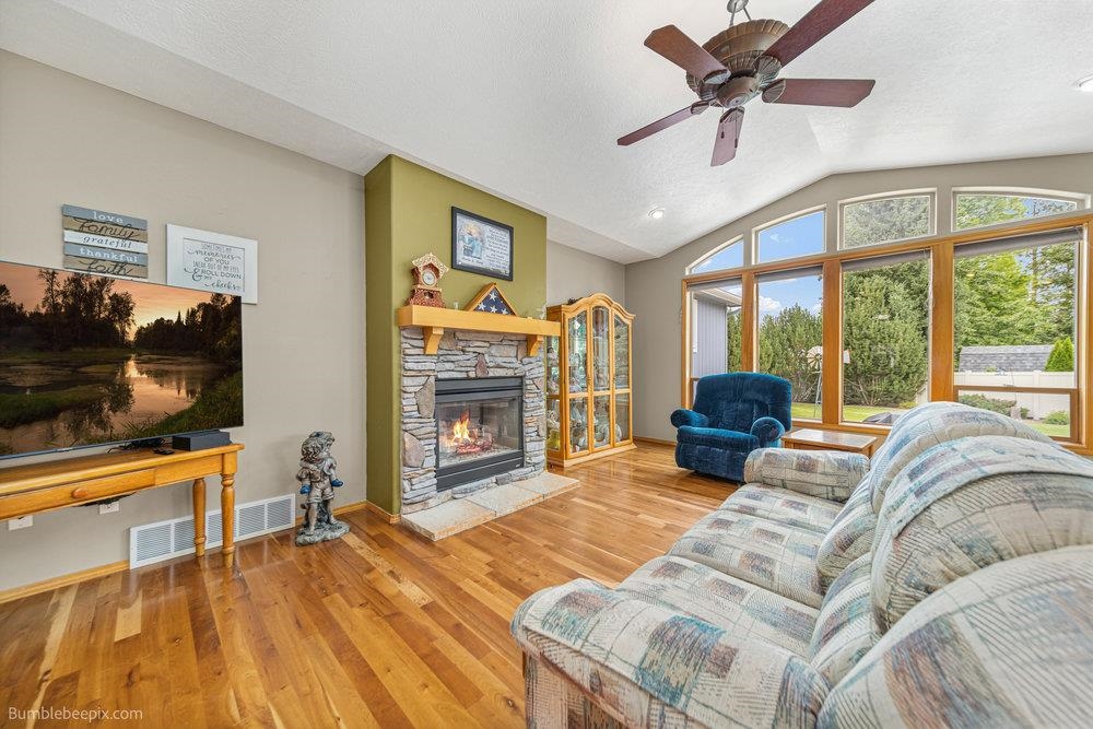 714 Erica Court Spokane, WA 99208 - Photo 6 of 50