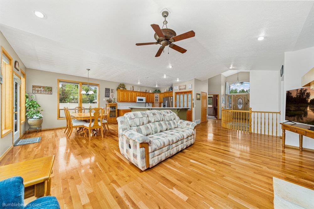 714 Erica Court Spokane, WA 99208 - Photo 8 of 50