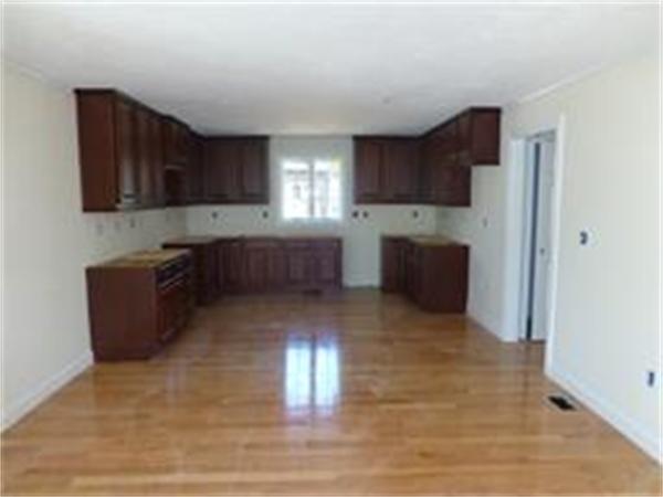 892 Boston Road Billerica, MA 01821 - Photo 8 of 13 Gallery Image 8