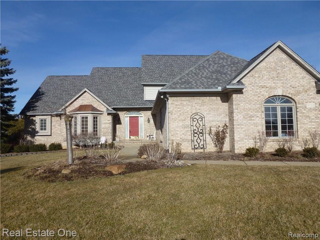4139 Barnes Court Rochester, MI 48306 - Photo 1 of 29 Exterior Front