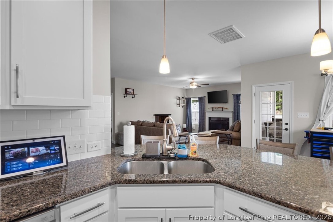 6932 Running Fox Road Hope Mills, NC 28348 - Photo 10 of 39