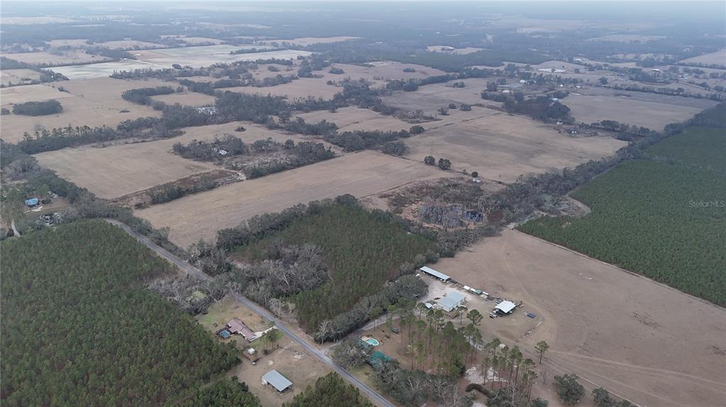 14720 40th Street Live Oak, FL 32060 - Photo 13 of 15 a view of a dry yard