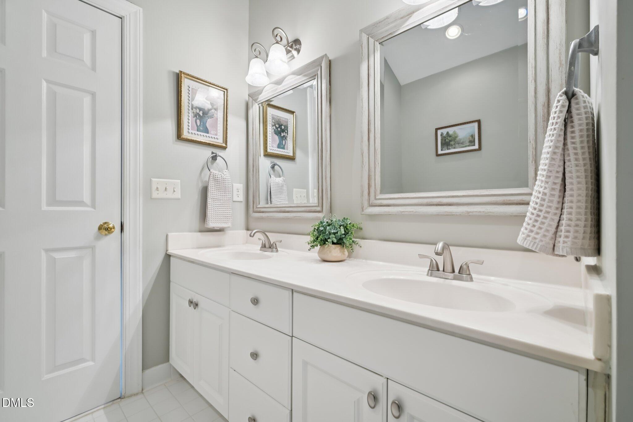 124 Kingsport Road Holly Springs, NC 27540 - Photo 49 of 91 54-web-or-mls-Kingsport Rd-S1203-054