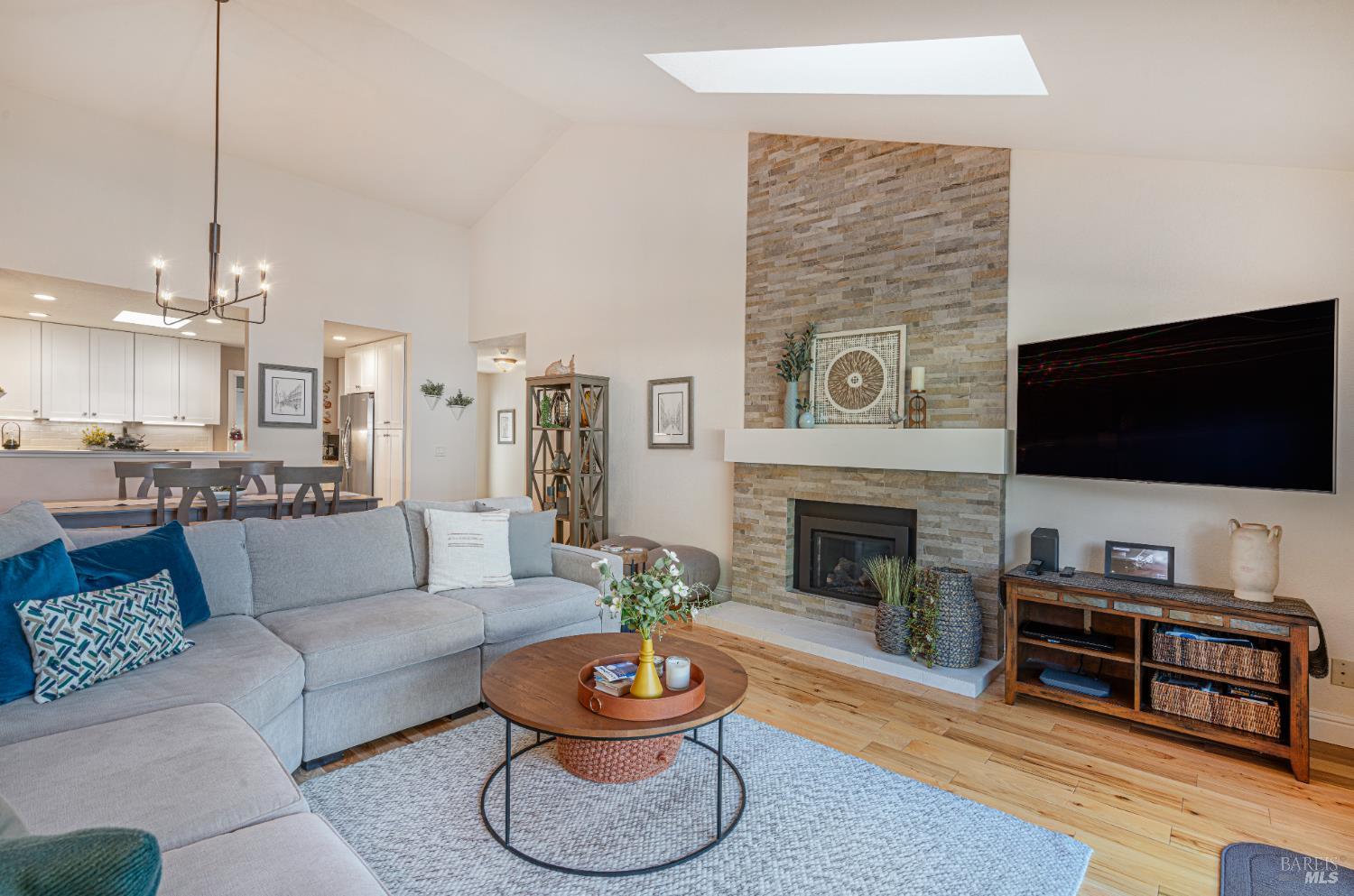 369 Singing Brook Circle Santa Rosa, CA 95409 - Photo 6 of 54