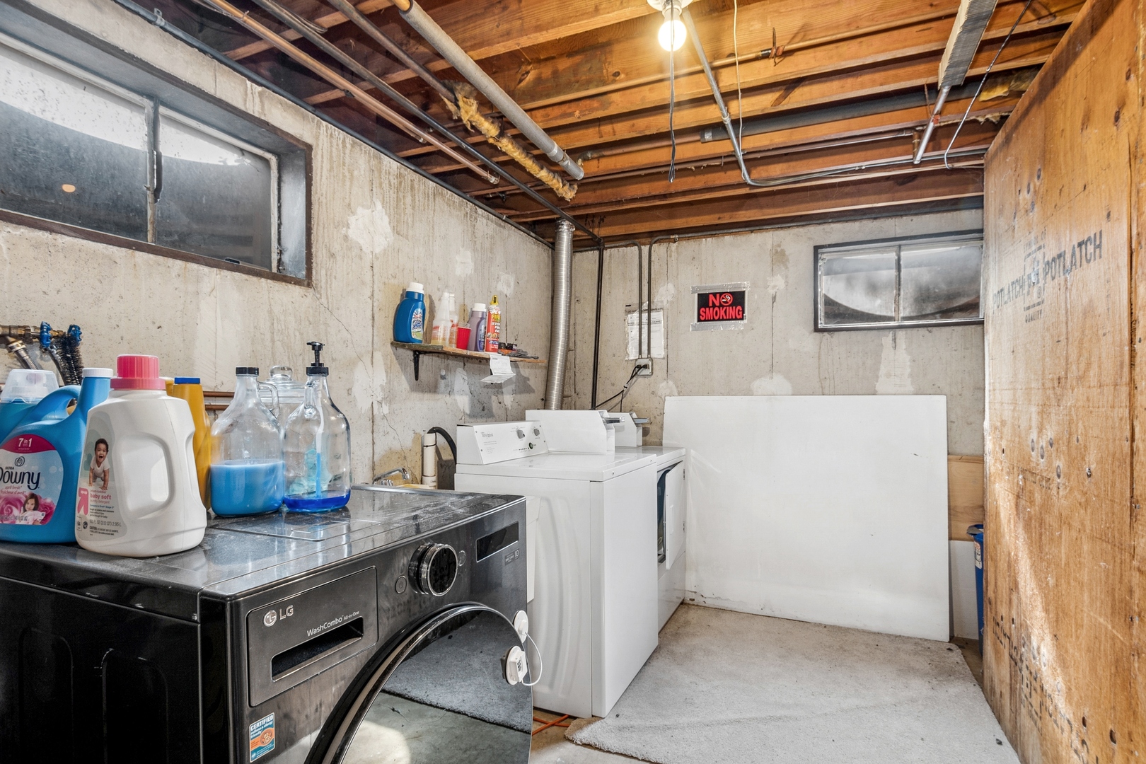 15290 El Cameno Terrace, Unit 2W Orland Park, IL 60462 - Photo 14 of 14 a utility room with dryer and washer