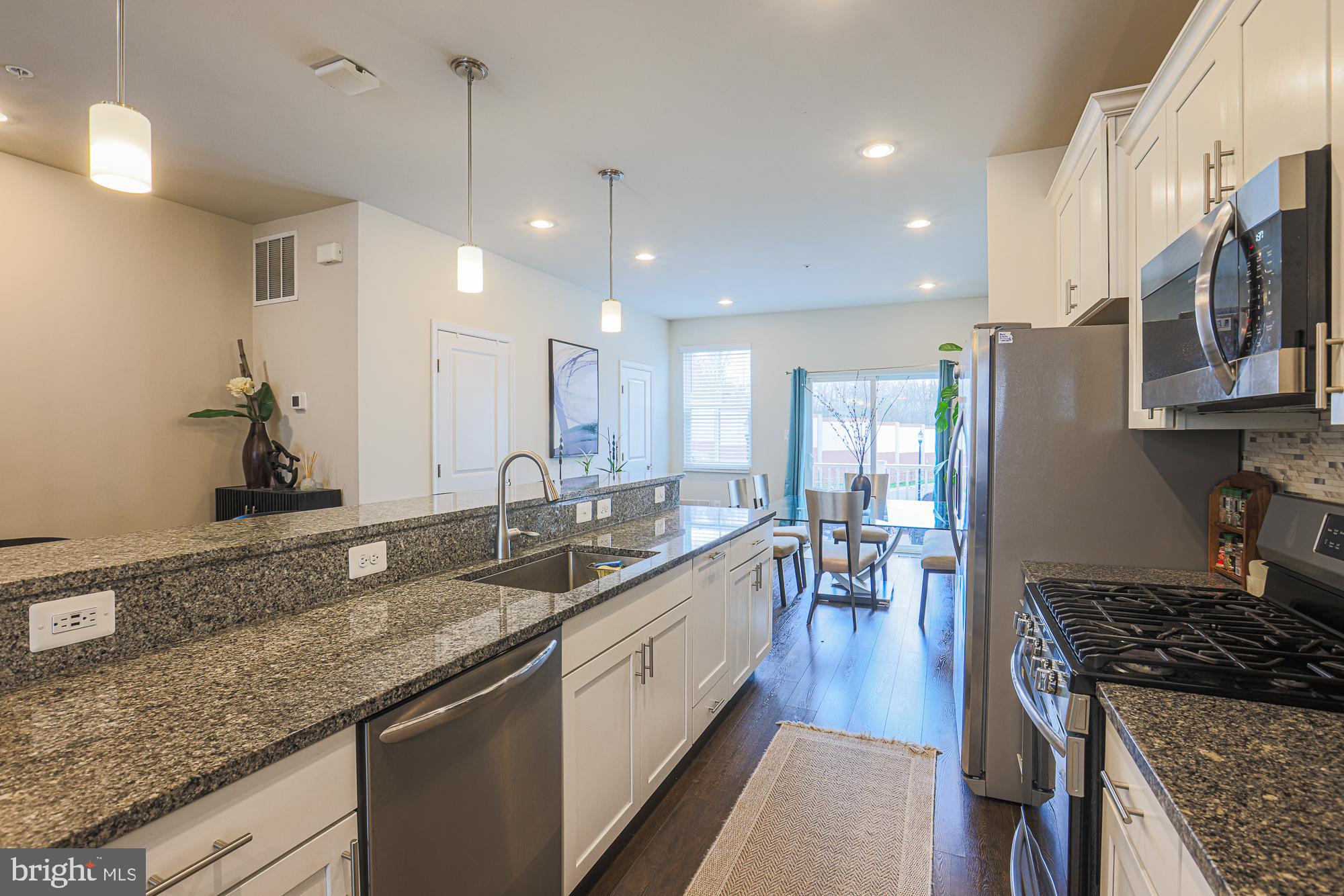 7104 Druce Way Hanover, MD 21076 - Photo 14 of 31 kitchen