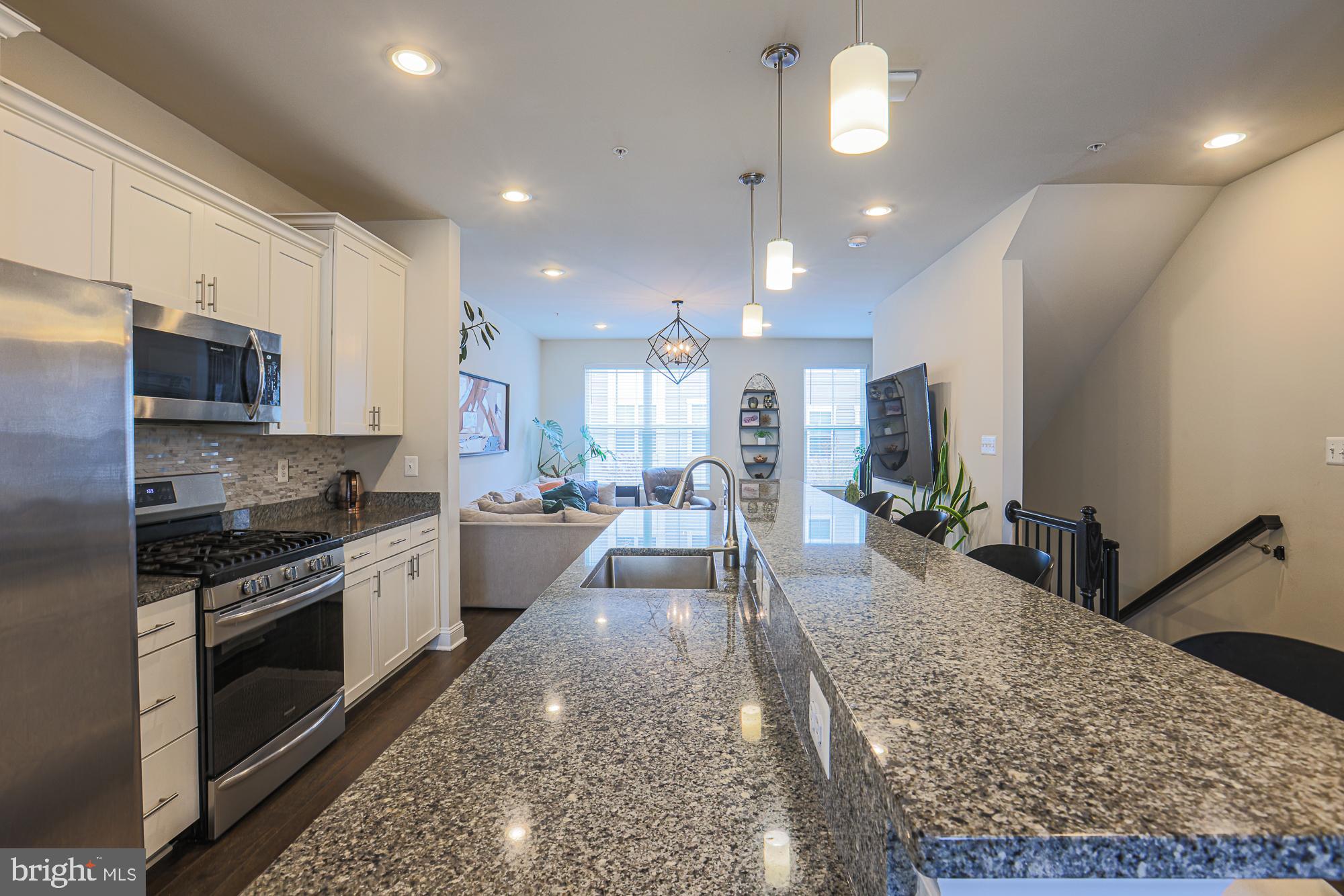 7104 Druce Way Hanover, MD 21076 - Photo 7 of 31 Kitchen