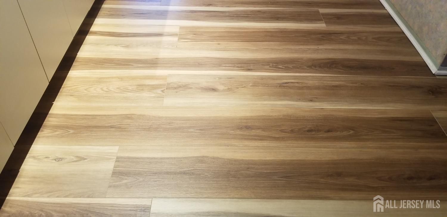 160 Evergreen Road, Unit 6A Edison, NJ 08837 - Photo 4 of 10 a view of staircase with white walls