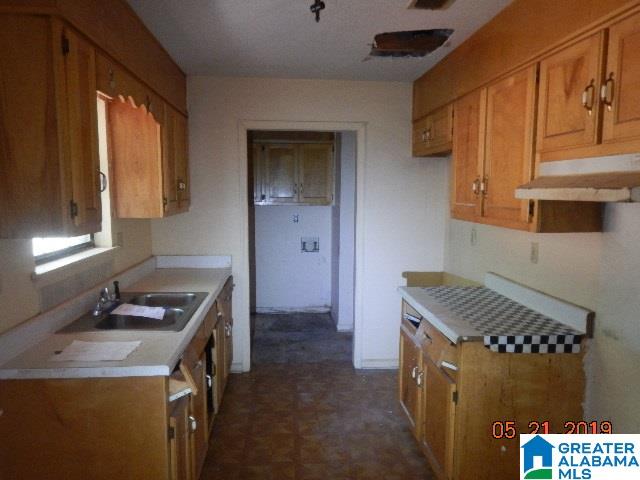 528 Southwest 10th Street Fayette, AL 35555 - Photo 9 of 14