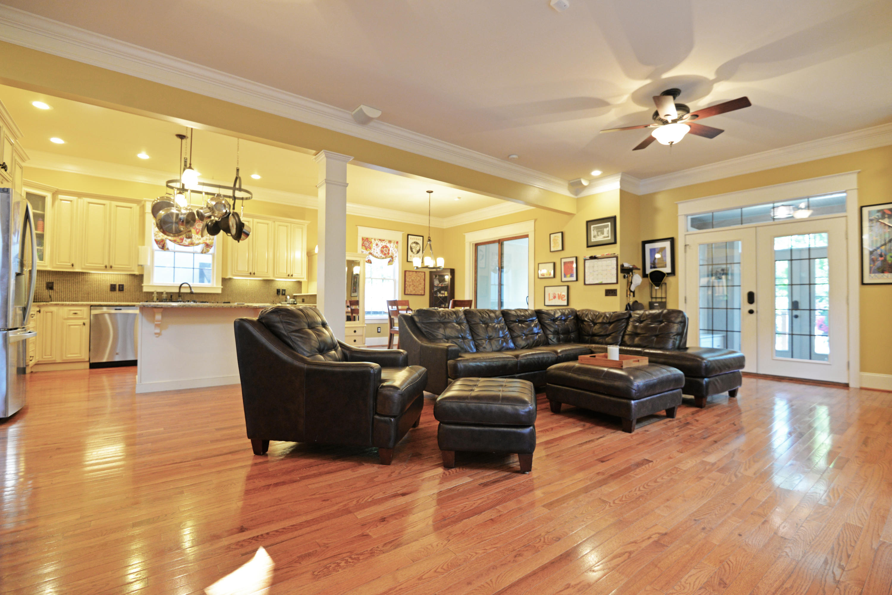 1204 East Dallas Road Chattanooga, TN 37405 - Photo 15 of 54 Gathering room view 2