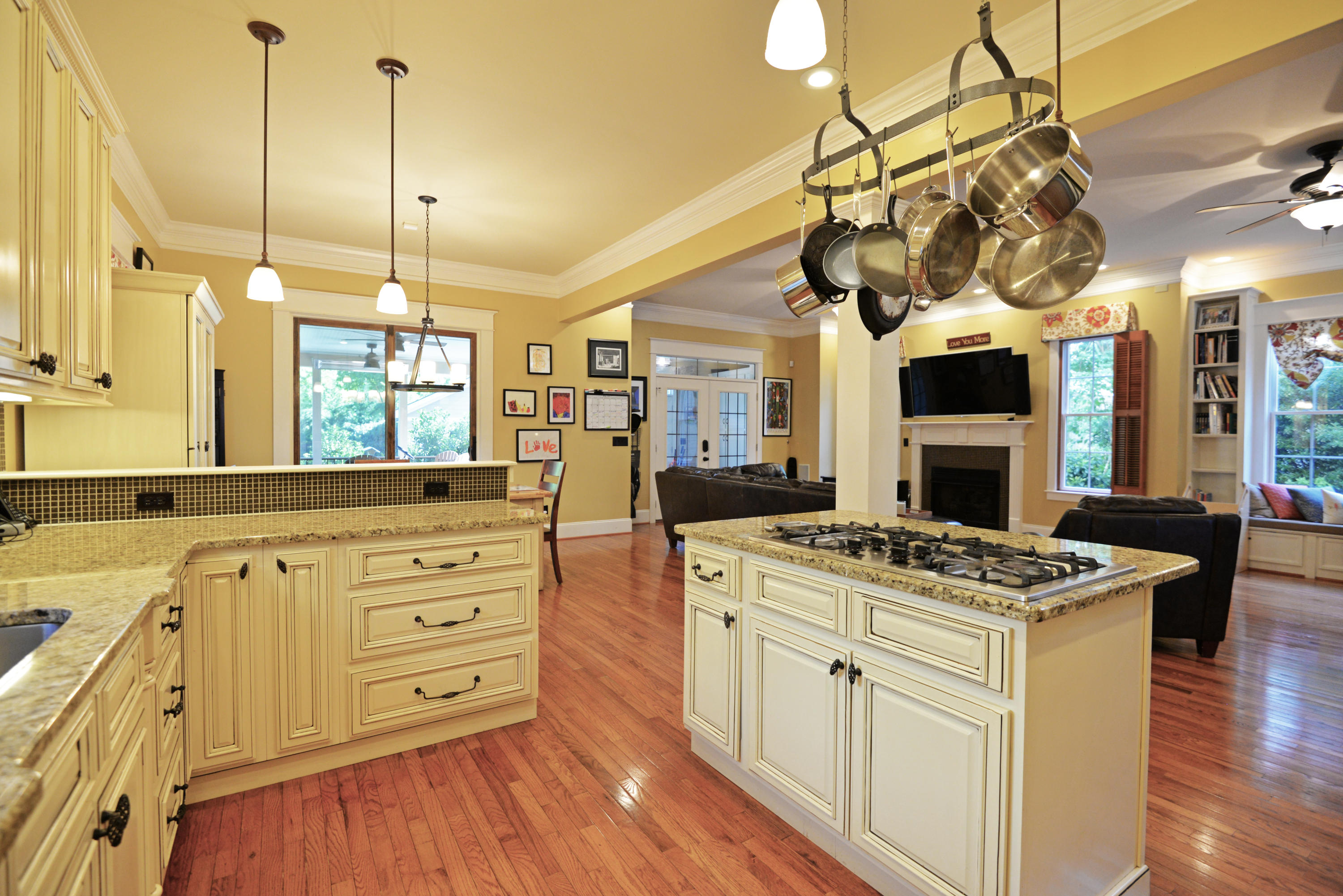 1204 East Dallas Road Chattanooga, TN 37405 - Photo 24 of 54 Kitchen view 3