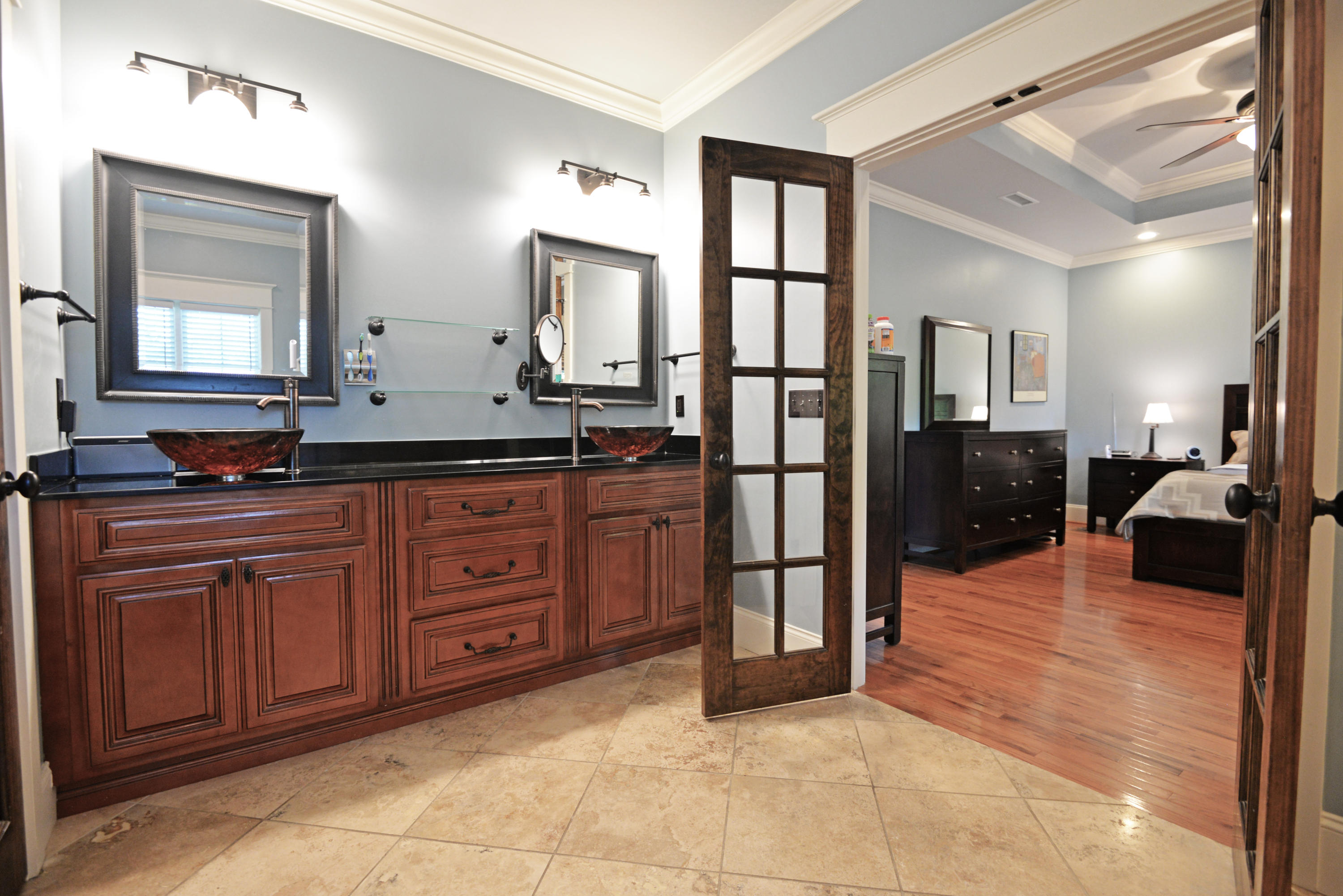 1204 East Dallas Road Chattanooga, TN 37405 - Photo 30 of 54 Master bath vanities