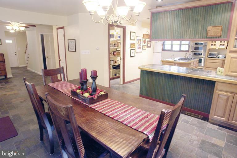 9400 Brink Road Gaithersburg, MD 20882 - Photo 9 of 30 Dining Room