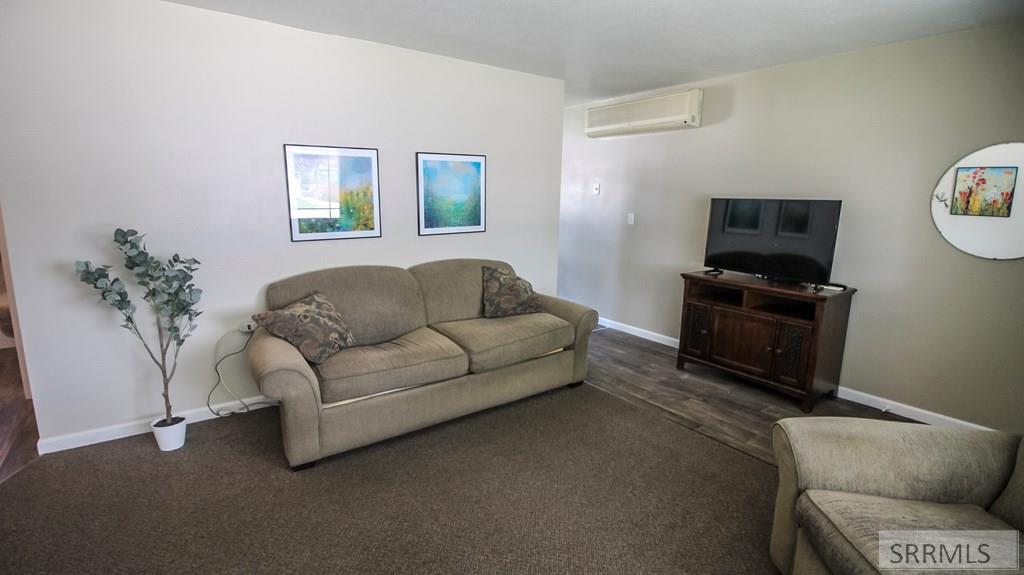 1016 Gray Avenue Pocatello, ID 83201 - Photo 13 of 35