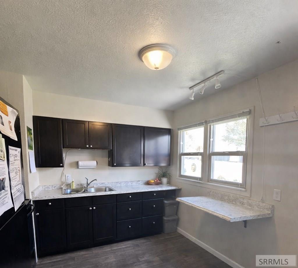 1016 Gray Avenue Pocatello, ID 83201 - Photo 10 of 35