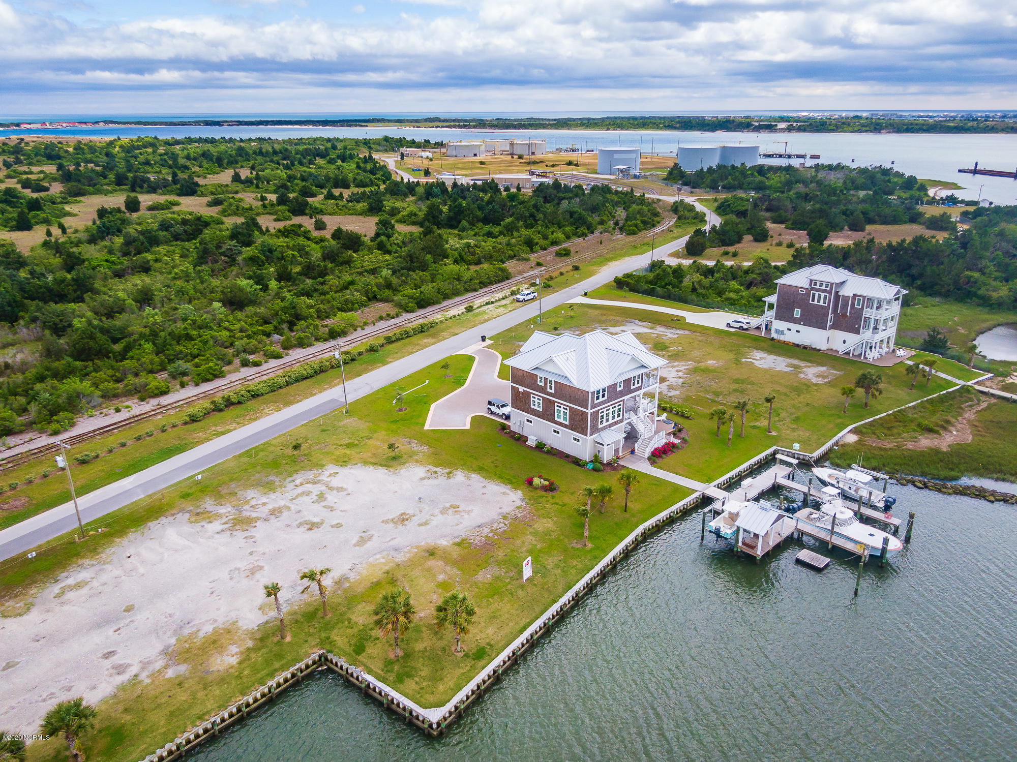 210 Radio Island Road Beaufort, NC 28516 - Photo 11 of 19 Tide Lines lot 5