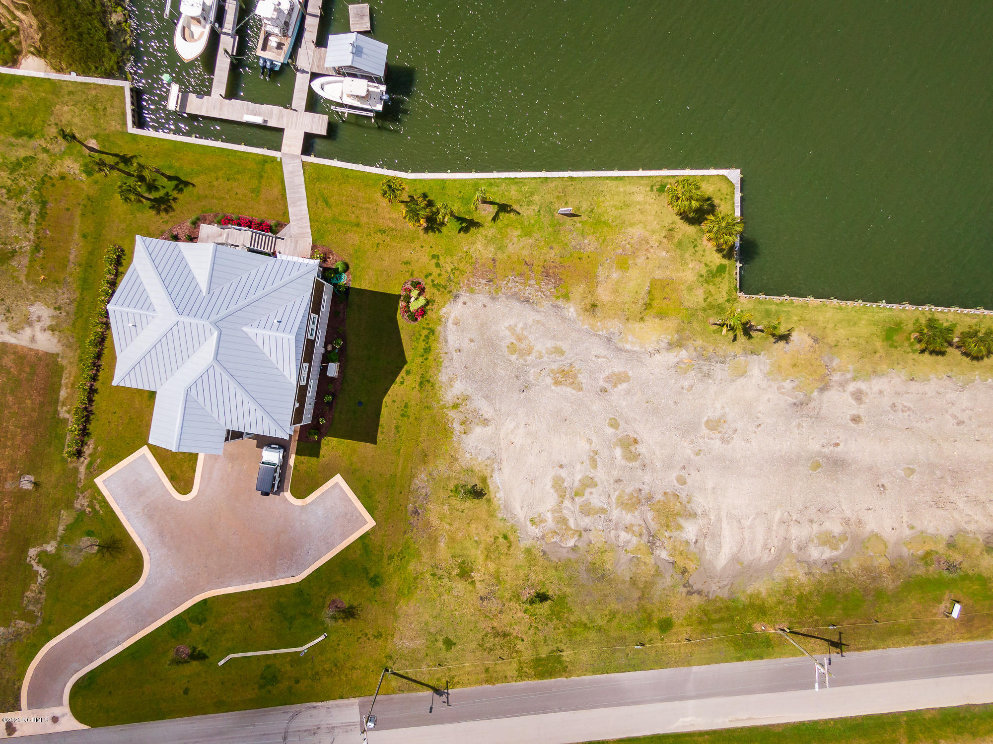 210 Radio Island Road Beaufort, NC 28516 - Photo 8 of 19 Tide Lines lot 5