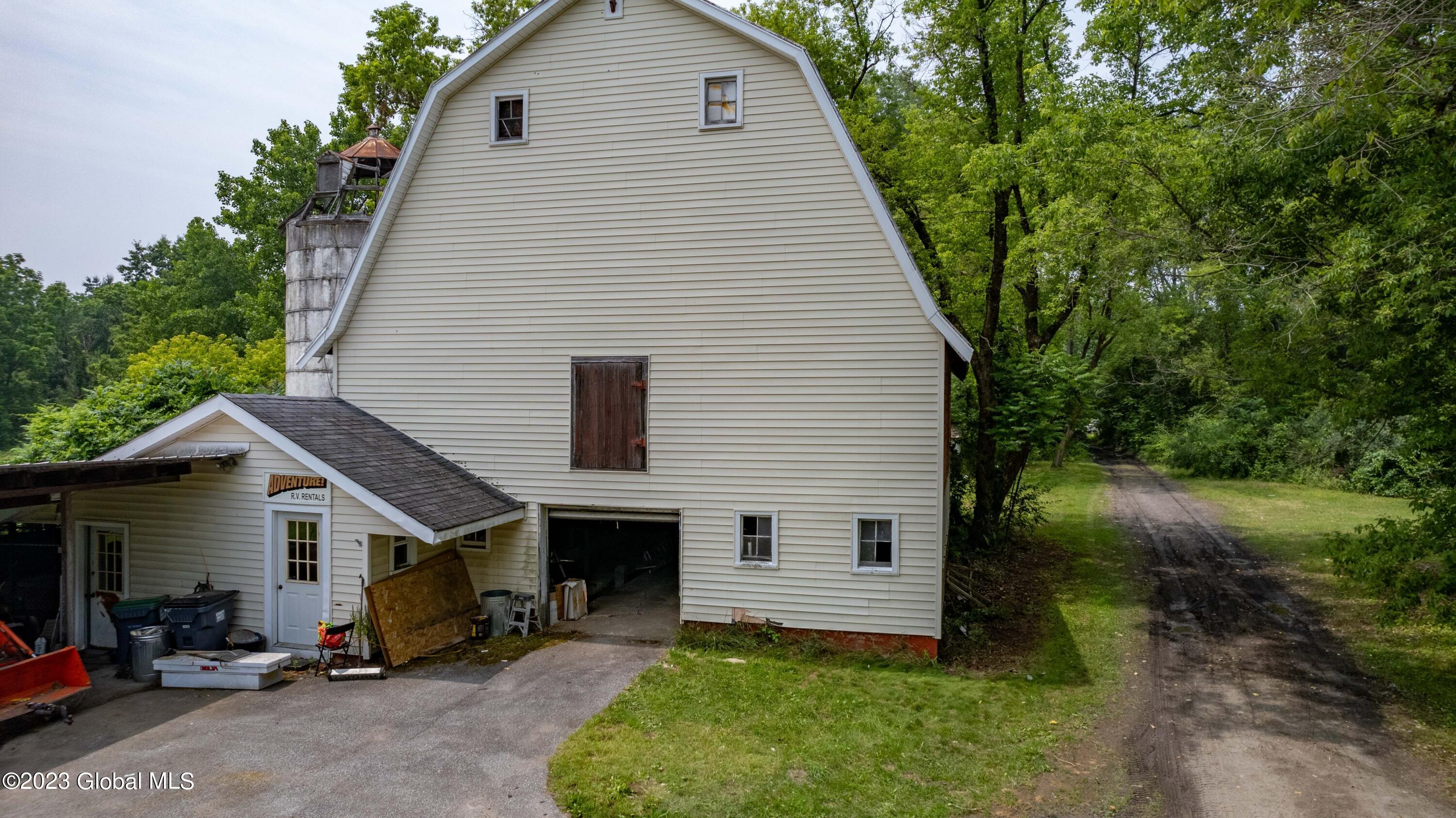 587 Middleline Road Ballston Spa, NY 12020 - Photo 27 of 33 87-587 Middleline