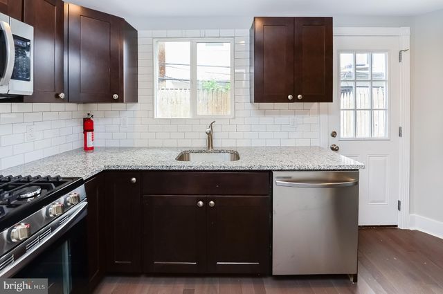 $238,400 | 1331 South Mole Street, Philadelphia, PA 19146