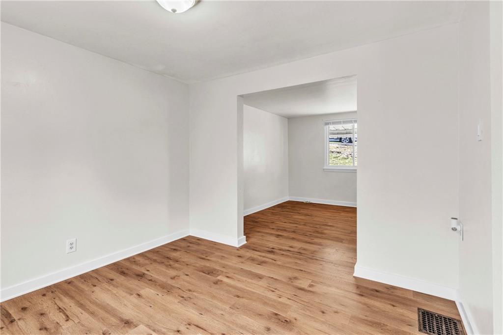 640 Springfield Street Pittsburgh, PA 15220 - Photo 11 of 42 Gallery Image 11