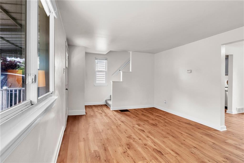 640 Springfield Street Pittsburgh, PA 15220 - Photo 13 of 42 Gallery Image 13