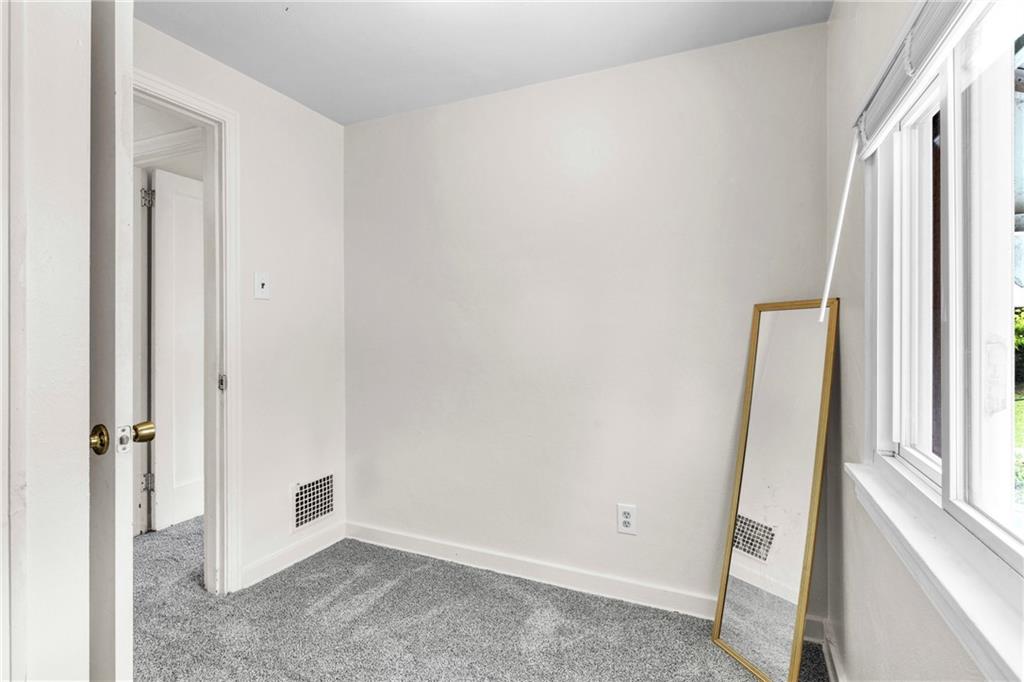 640 Springfield Street Pittsburgh, PA 15220 - Photo 25 of 42 Gallery Image 25
