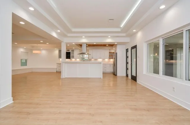 $738,221 | 10603 Riverview Drive, Houston, TX 77042