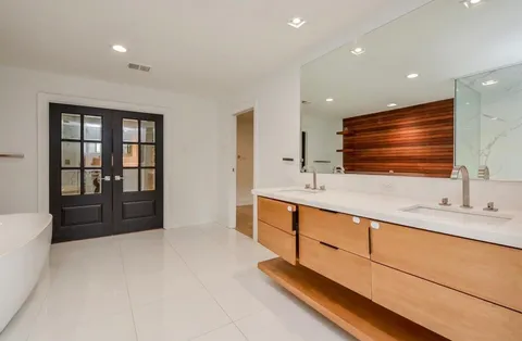 $738,221 | 10603 Riverview Drive, Houston, TX 77042