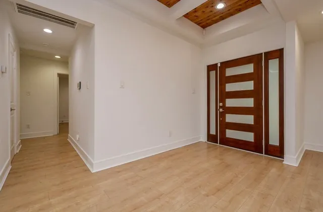 $738,221 | 10603 Riverview Drive, Houston, TX 77042