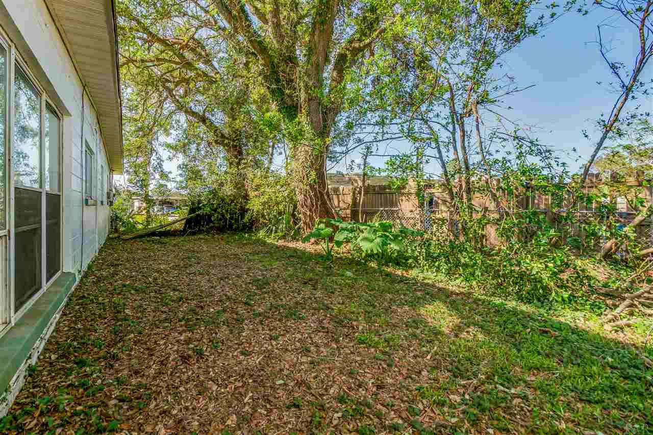 8 Eaton Road Pensacola, FL 32506 - Photo 12 of 39