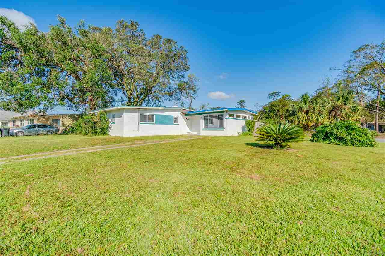 8 Eaton Road Pensacola, FL 32506 - Photo 3 of 39