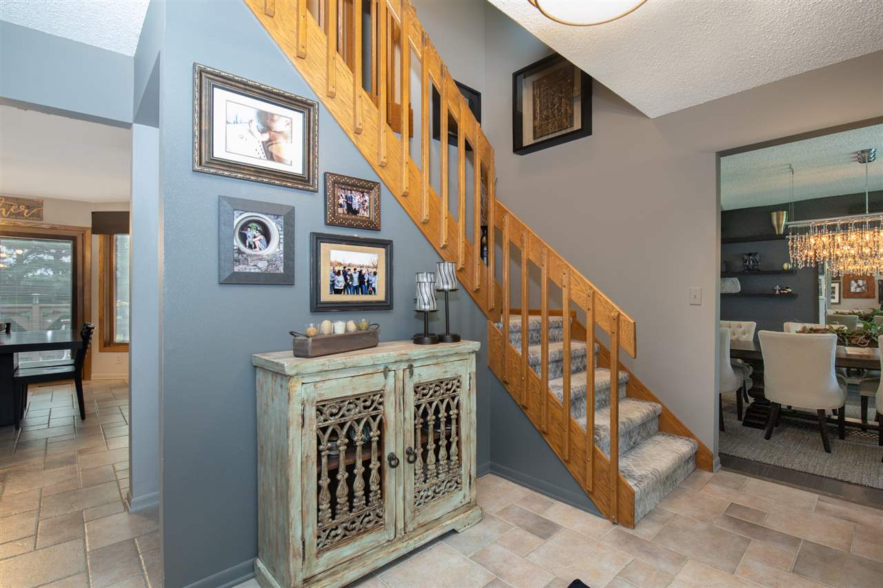 785 Timber Ridge Trail Rockford, IL 61114 - Photo 4 of 40 a view of entryway livingroom and hall