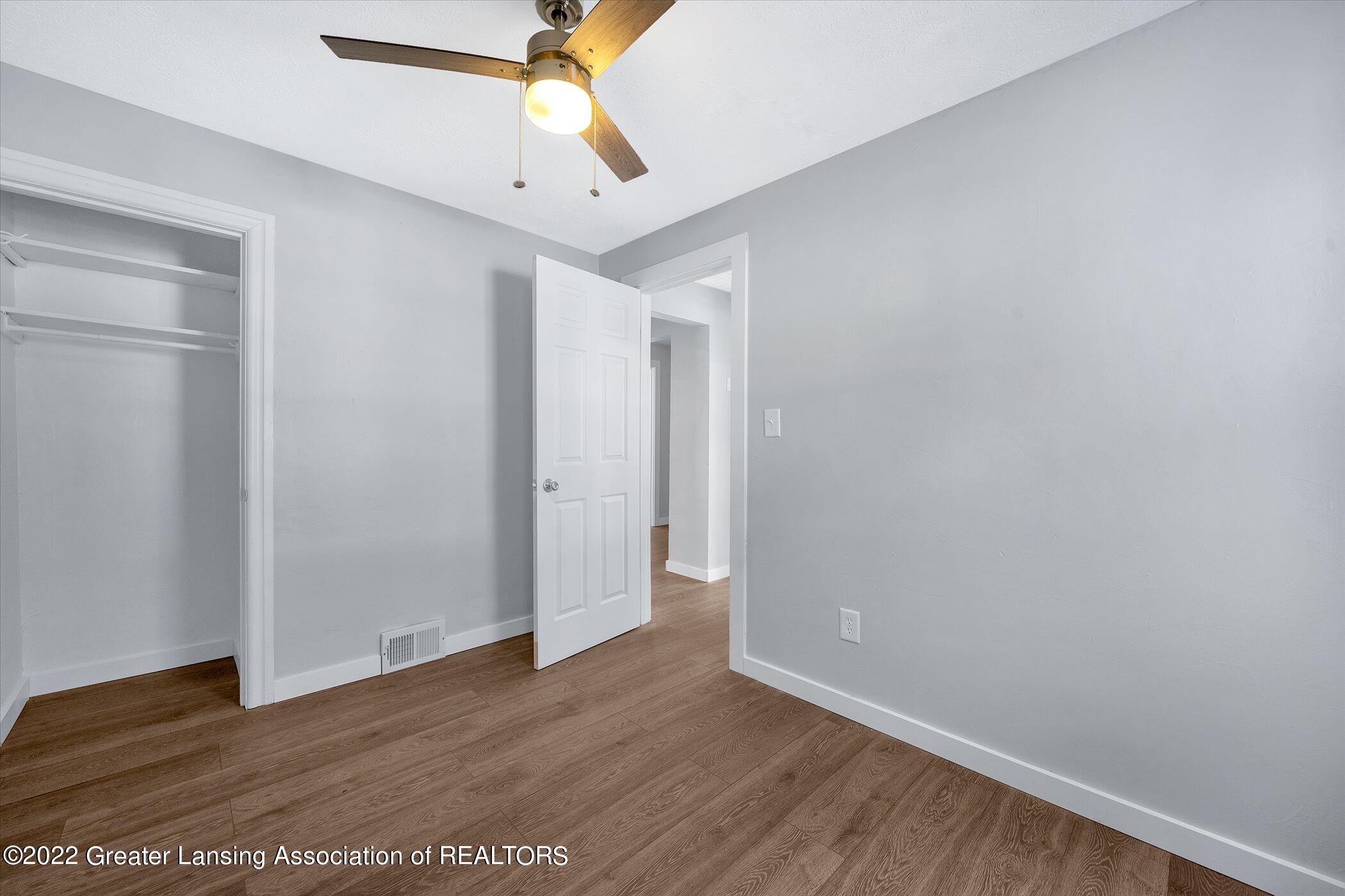 400 West Miller Road Lansing, MI 48911 - Photo 12 of 35 12