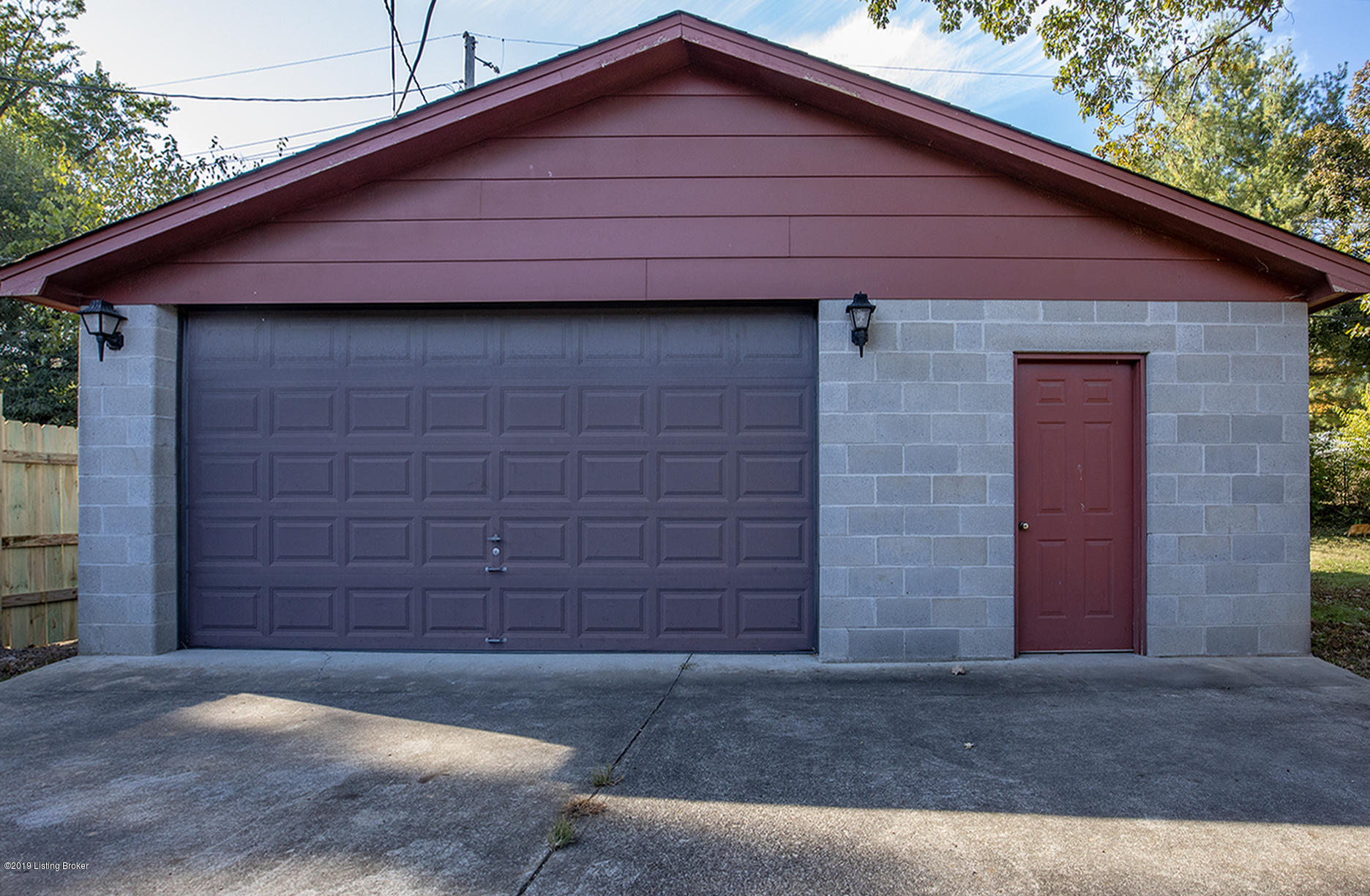 3118 Talisman Road Louisville, KY 40220 - Photo 3 of 28 Concrete Block, Vent Fan, Utility Door, Compressor