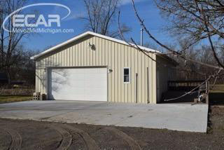 3099 East Mt Morris Road Mount Morris, MI 48458 - Photo 3 of 15 21262753-2.JPG