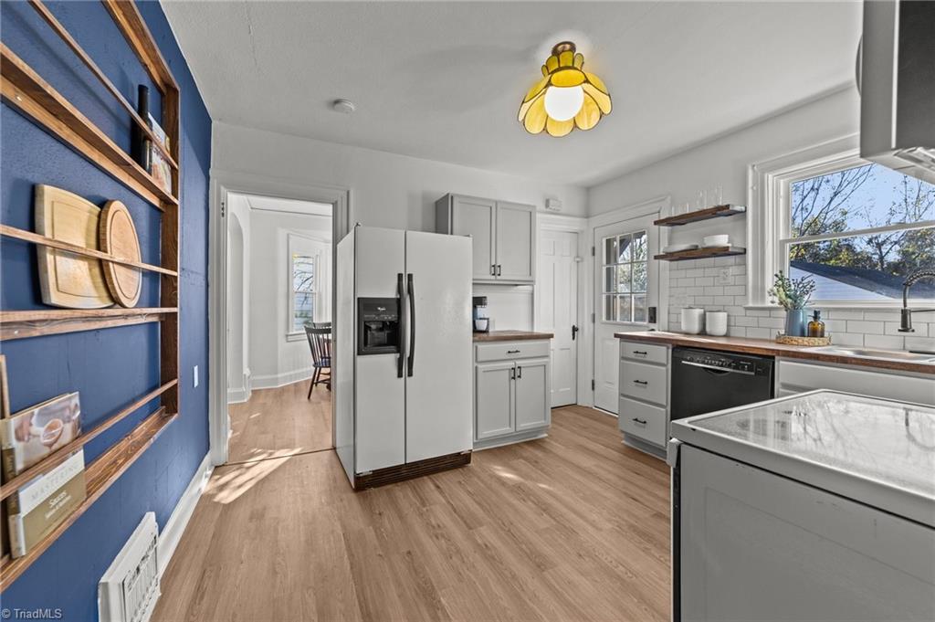 415 Forrest Street High Point, NC 27262 - Photo 12 of 29 Gallery Image 12