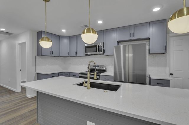 $230,000 | 3105 East 6th Avenue, Columbus, OH 43219