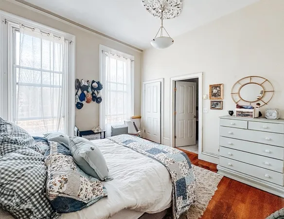 $3,730 | 57 Dwight Street, Unit 1, Boston, MA 02118