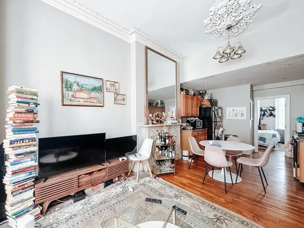 $3,730 | 57 Dwight Street, Unit 1, Boston, MA 02118