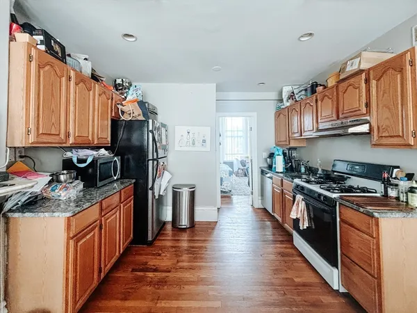 $3,730 | 57 Dwight Street, Unit 1, Boston, MA 02118