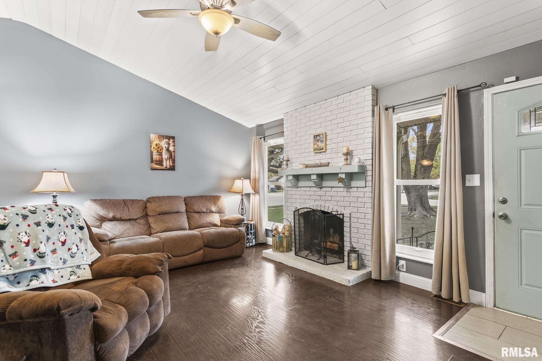 241 North Durkin Drive Springfield, IL 62702 - Photo 2 of 29