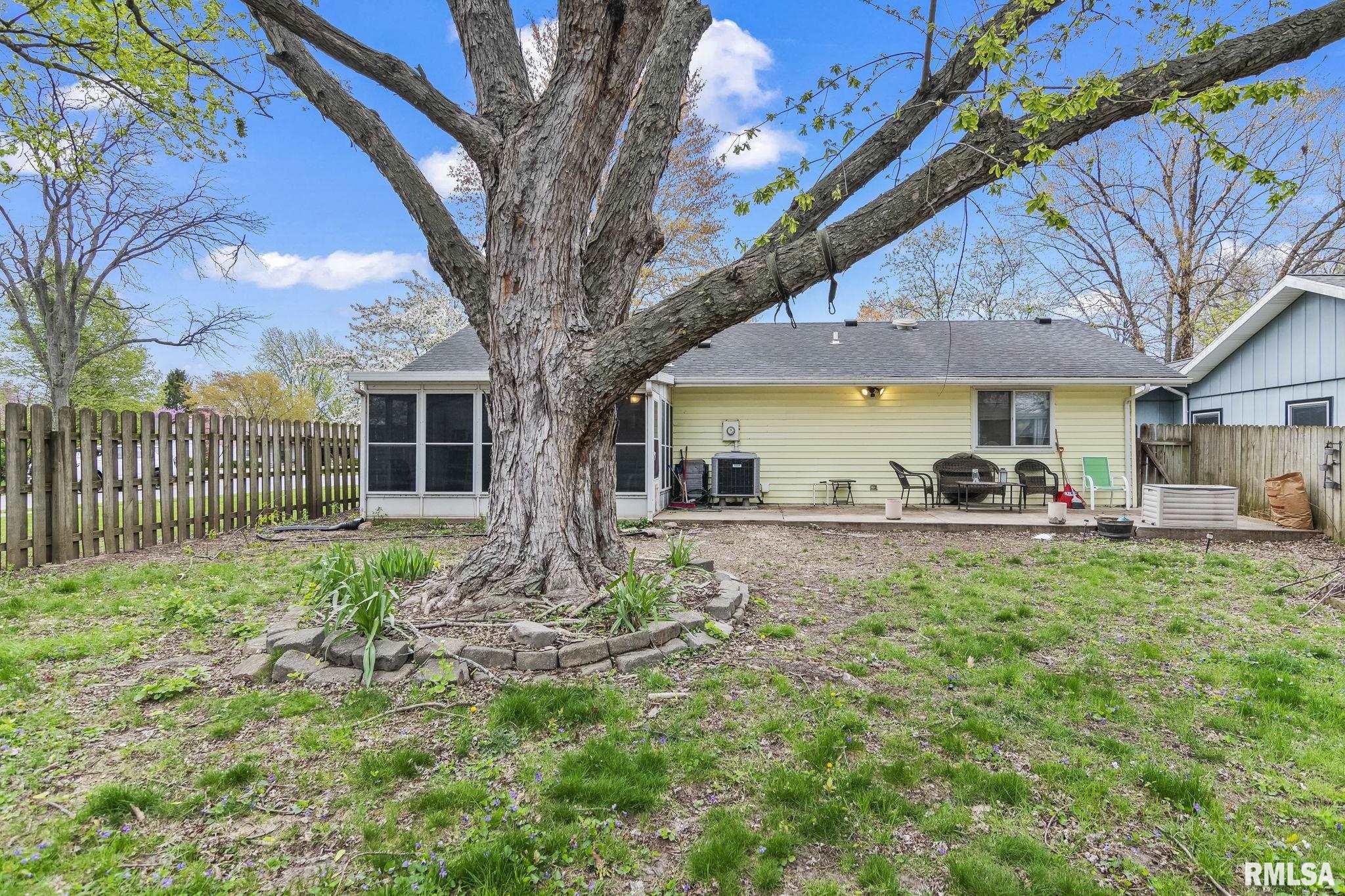 241 North Durkin Drive Springfield, IL 62702 - Photo 27 of 29