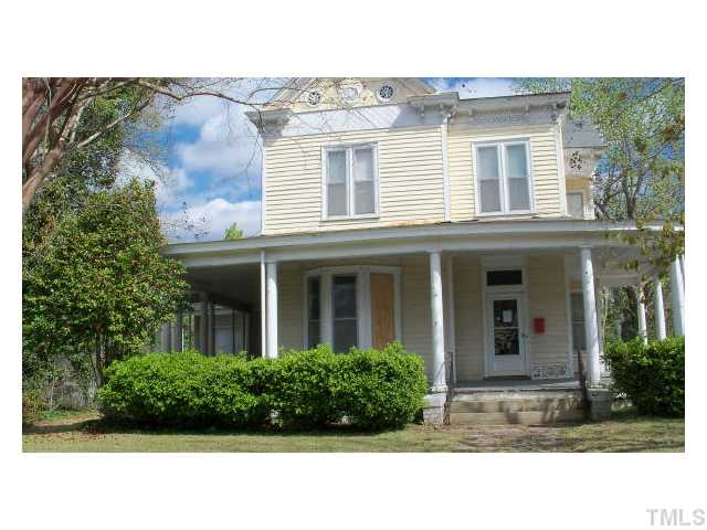 408 South Main Street Roxboro, NC 27573 - Photo 1 of 5 front view