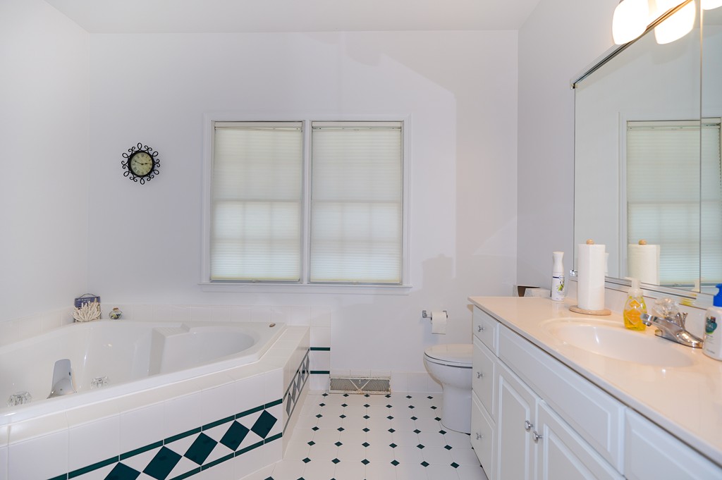 2 Stearns Road, Unit 2 Bedford, MA 01730 - Photo 12 of 24 Gallery Image 12