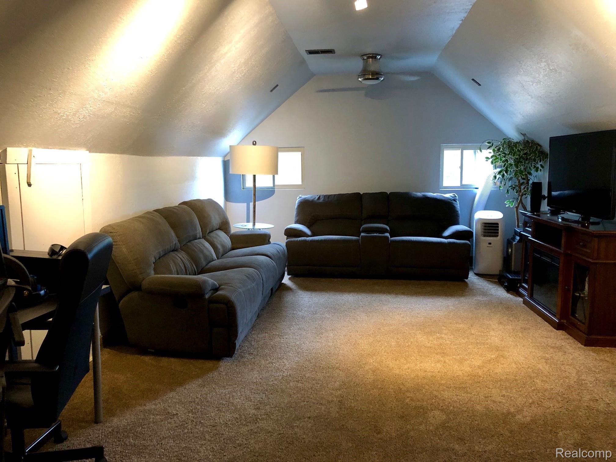 23490 Hall Road Trenton, MI 48183 - Photo 25 of 36 hall upper liv rm.jpg