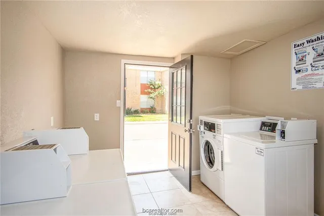 $950 | 3800 East 29th Street, Unit 11, Bryan, TX 77802
