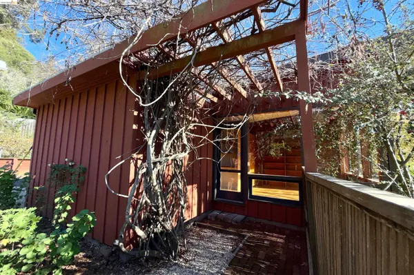 $6,500 | 25 Sunset Drive, Kensington, CA 94707